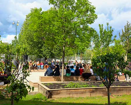 Une ville exemplaire par ses bâtiments publics : amplifier le grand plan de rénovation énergétique des bâtiments municipaux déjà engagé Une ville exemplaire par ses bâtiments publics : amplifier le grand plan de rénovation énergétique des bâtiments municipaux déjà engagé